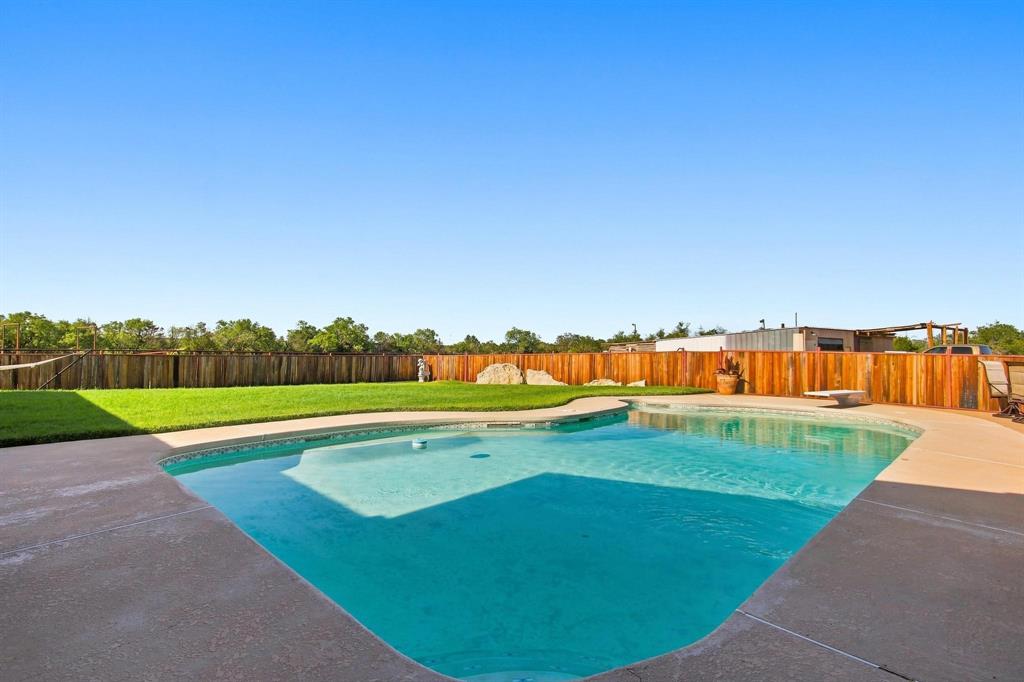 5609 Fm 126 Property Photo 28