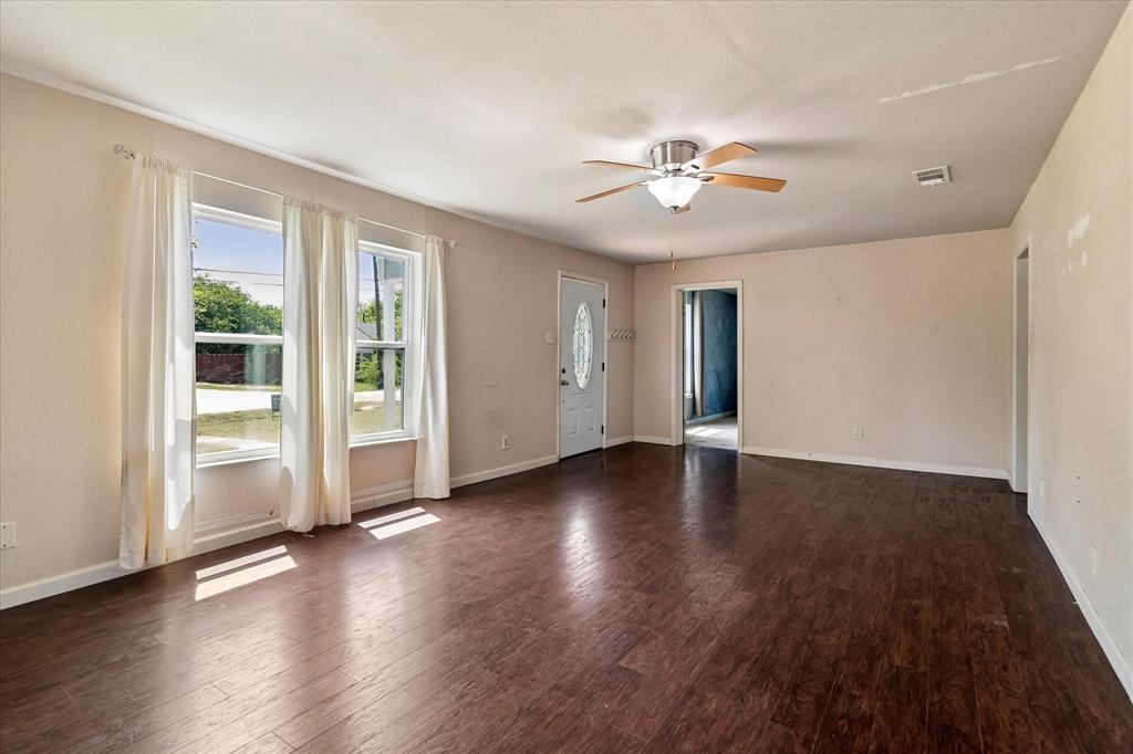 403 S 7th Street Property Photo 3