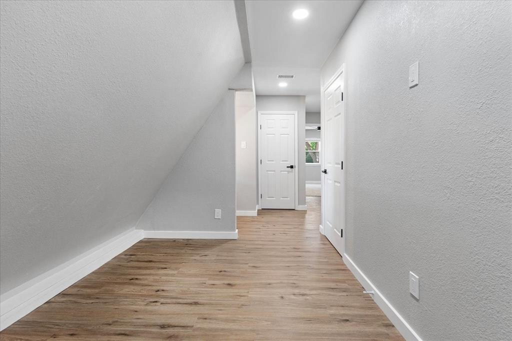 1815 Wellington Court Property Photo 38