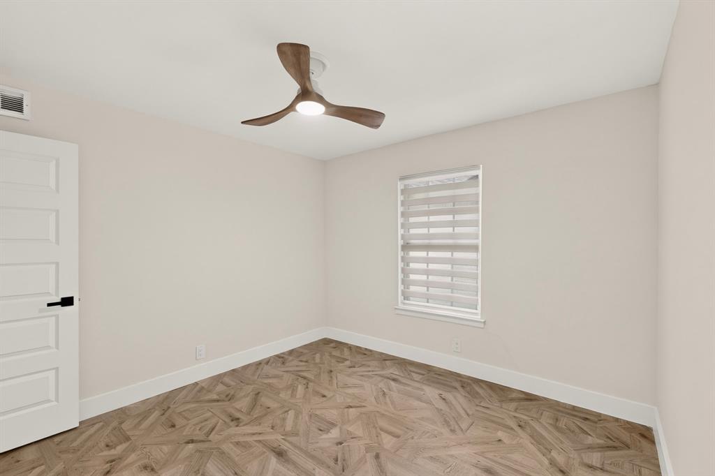 10520 Lippitt Avenue Property Photo 25
