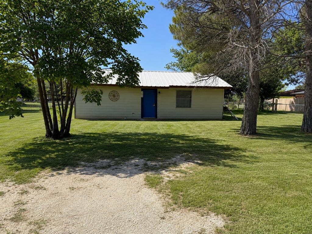 201 Sandy Lane Property Photo 1