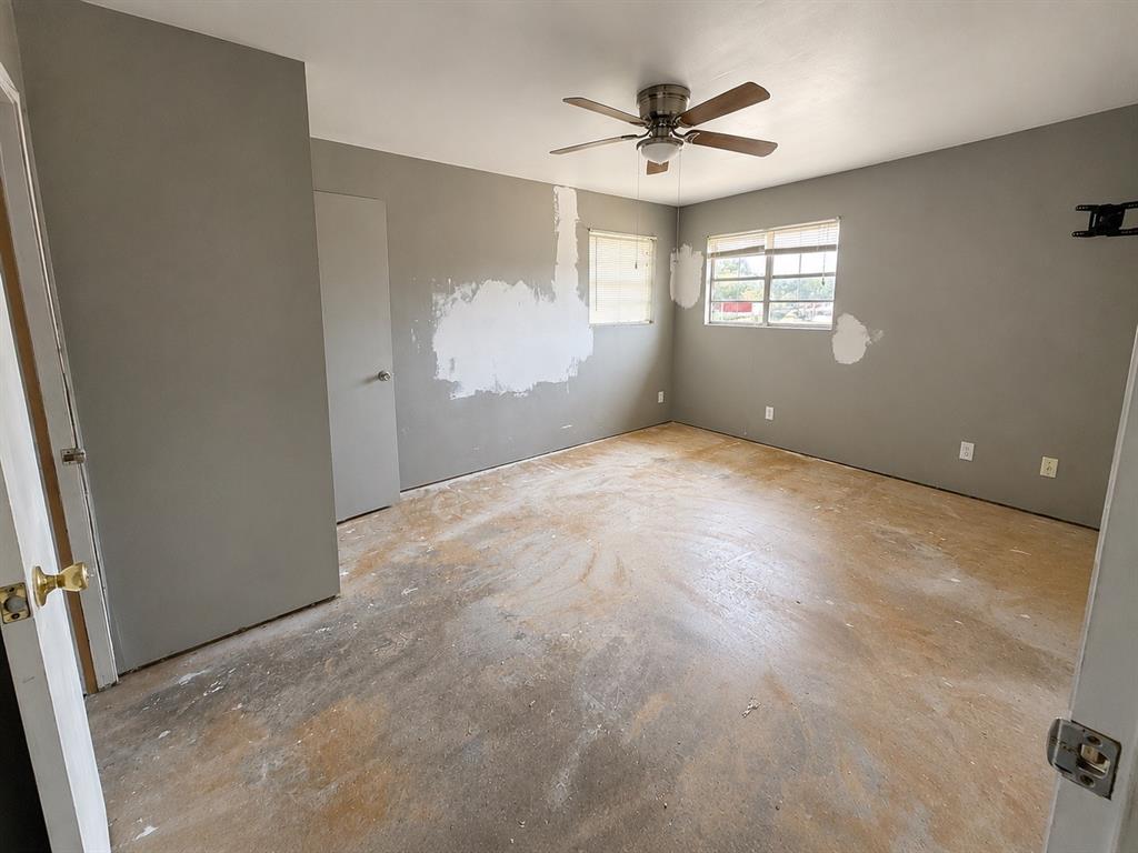201 Sandy Lane Property Photo 13