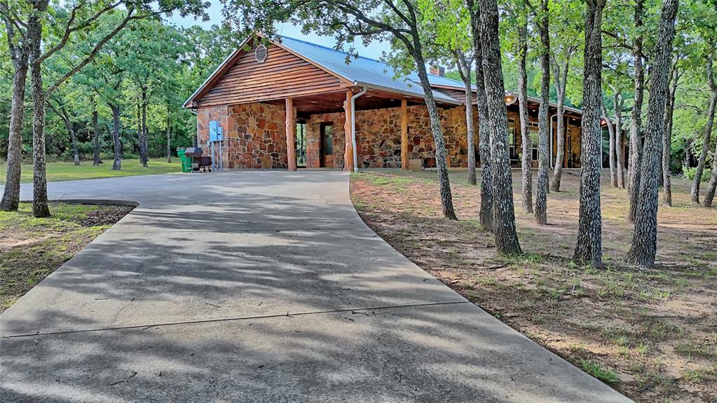 4509 Lazy E Road Property Photo 3