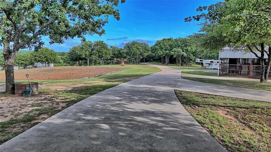 4509 Lazy E Road Property Photo 5