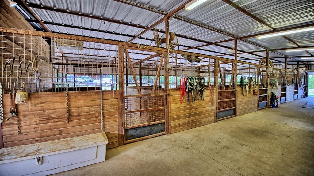 4509 Lazy E Road Property Photo 14