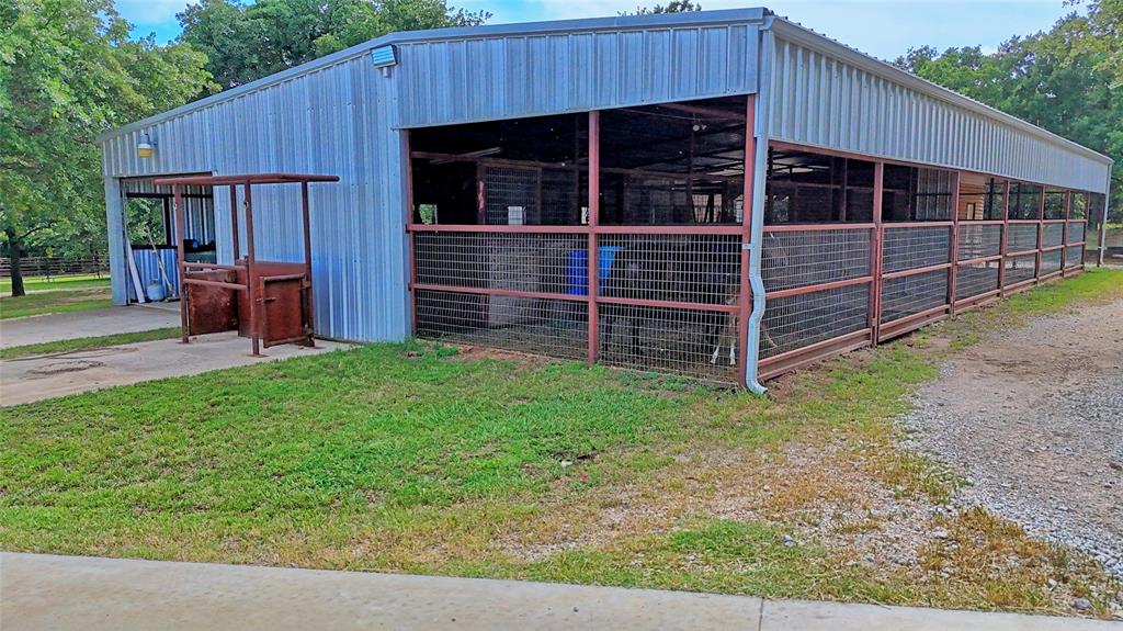 4509 Lazy E Road Property Photo 19