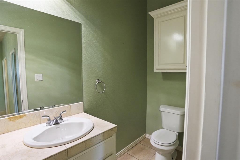 234 Bayne Road B Property Photo 6