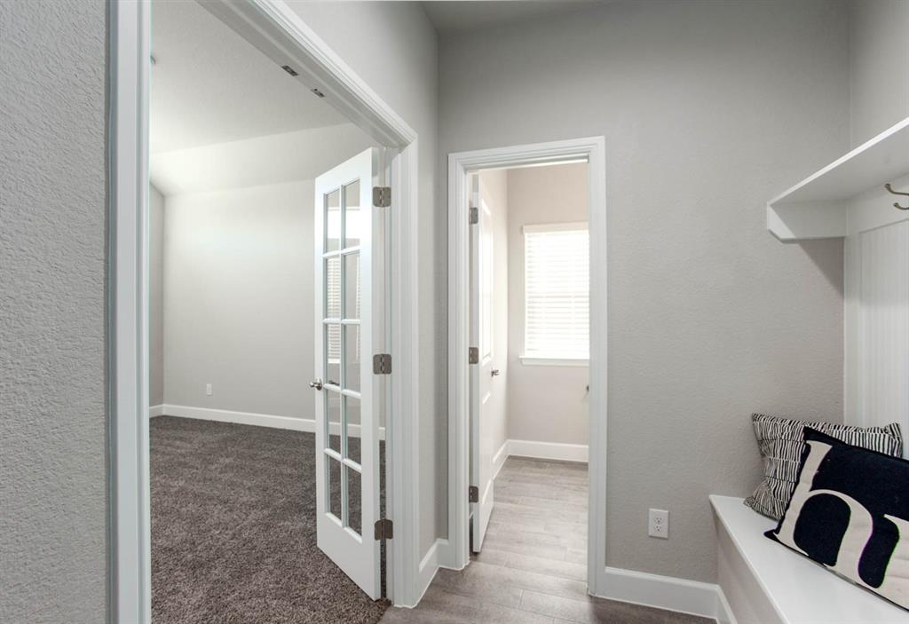 105 Crimson Sky Drive Property Photo 6