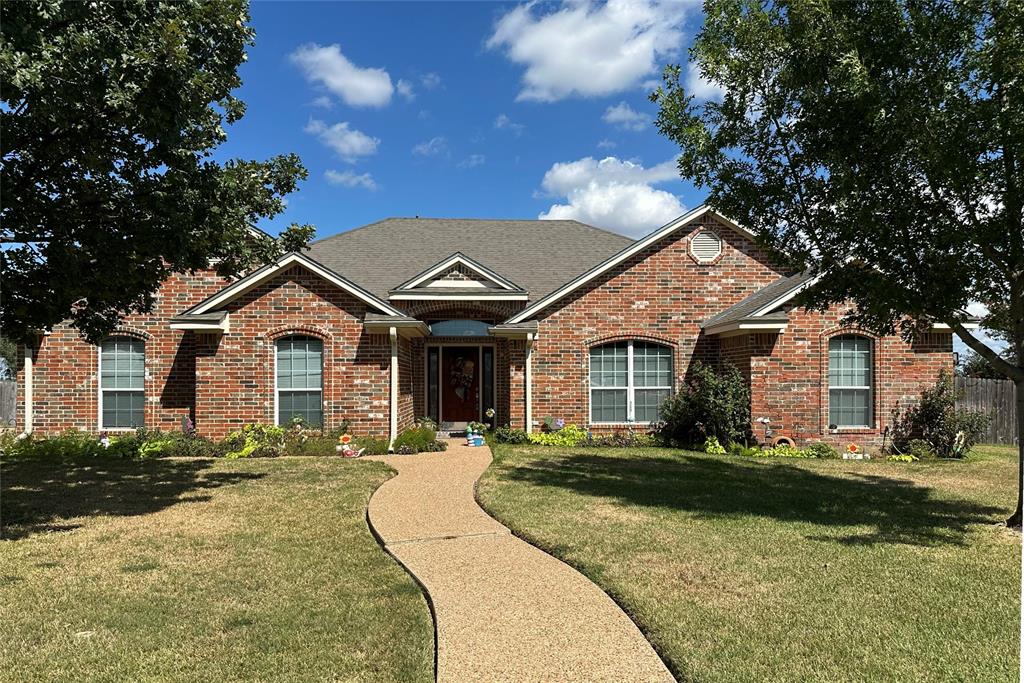 394 Sunland Park Property Photo 1