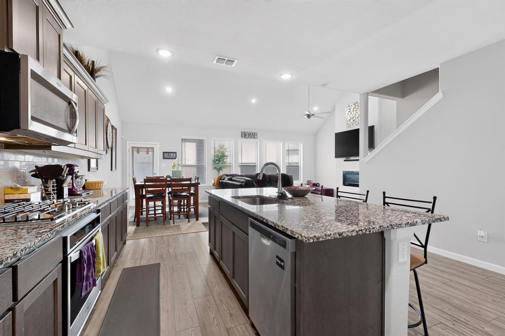6725 Aster Drive Property Photo 12