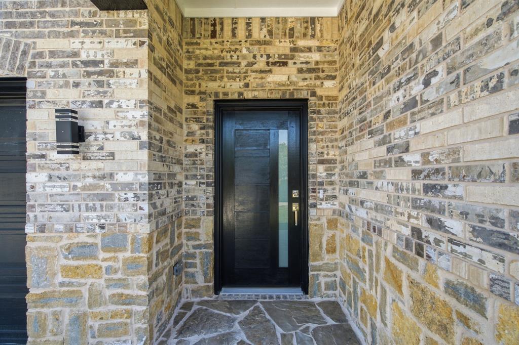 1038 Barton Avenue Property Photo 4