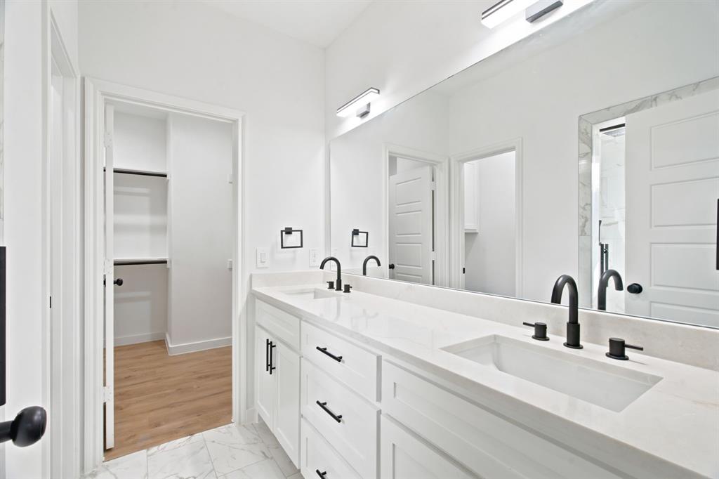 1038 Barton Avenue Property Photo 23