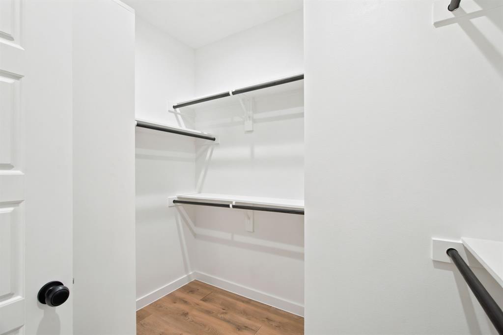 1038 Barton Avenue Property Photo 25
