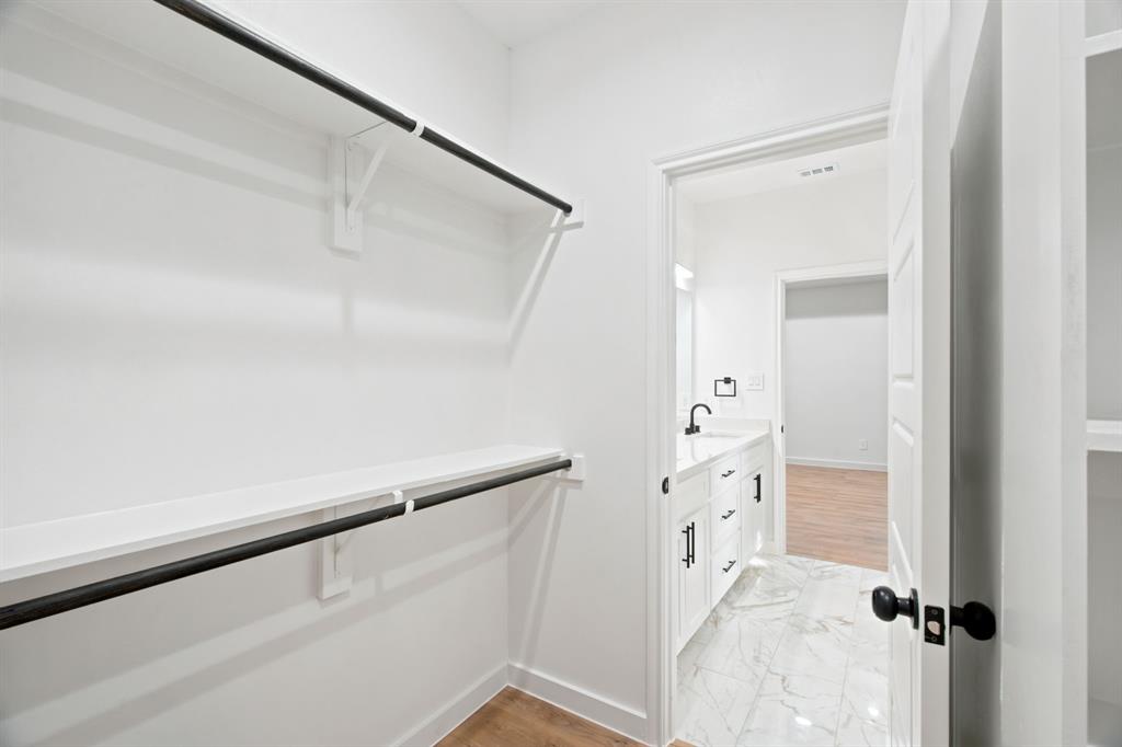 1038 Barton Avenue Property Photo 26