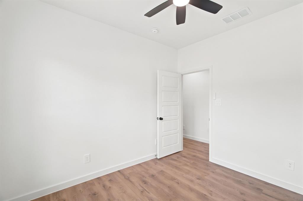 1038 Barton Avenue Property Photo 28