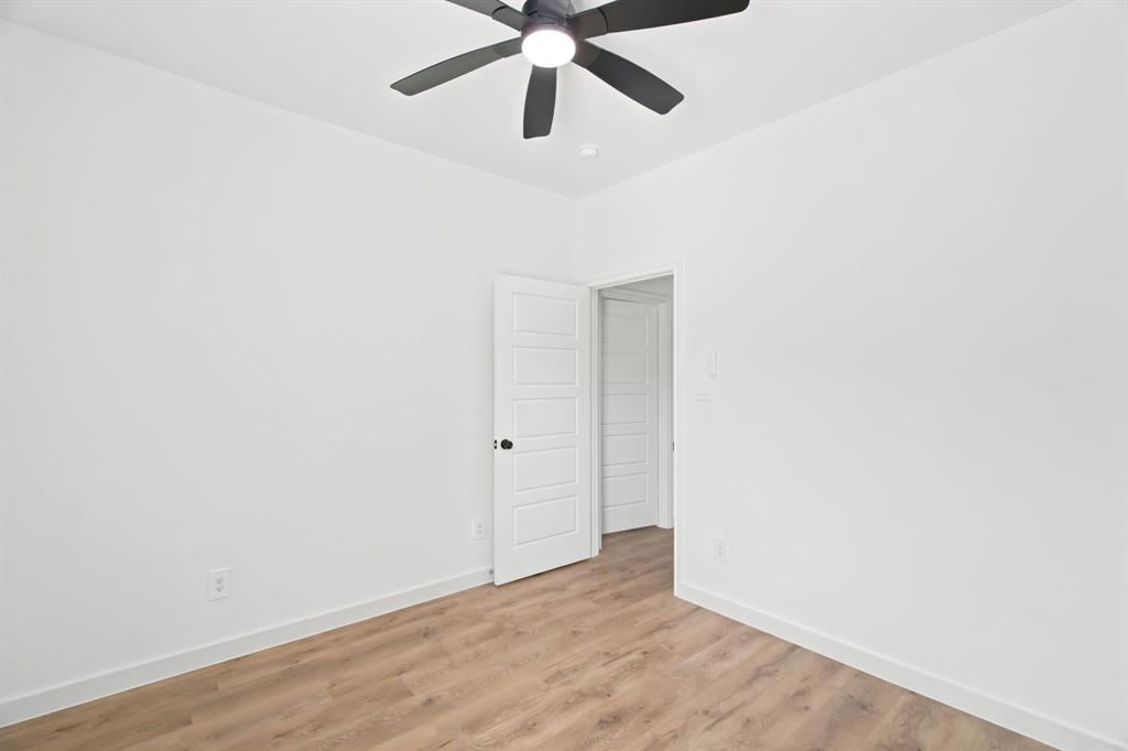 1038 Barton Avenue Property Photo 33