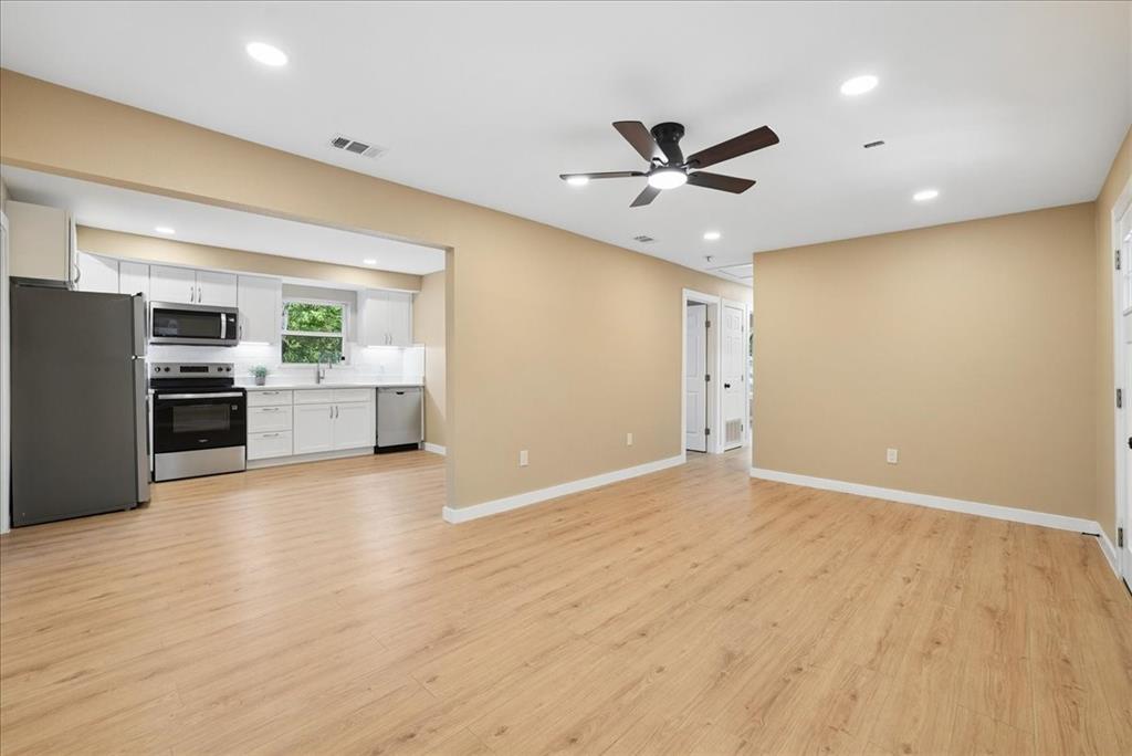 116 Opal Street Property Photo 6