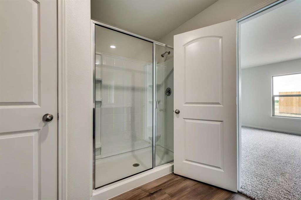 254 Shaw Creek Boulevard Property Photo 5