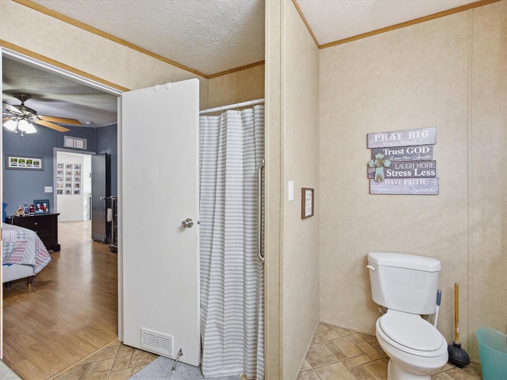 106 Hemphill Street Property Photo 14