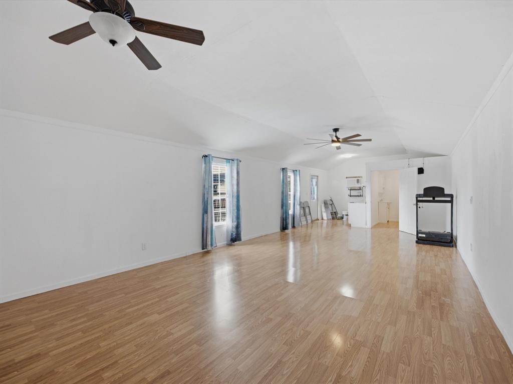 106 Hemphill Street Property Photo 26