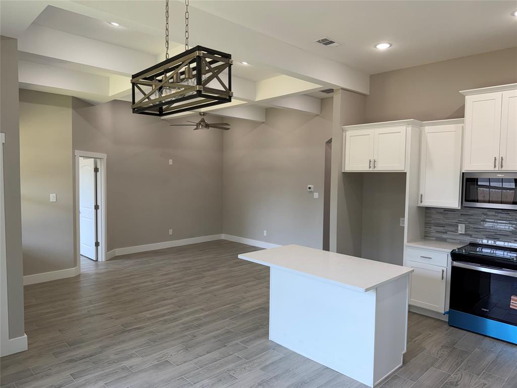 3025 Red Oak Drive Property Photo 6