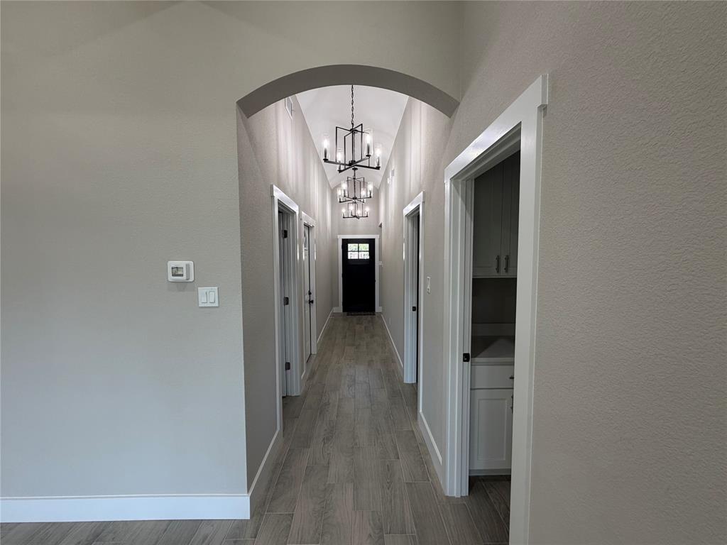 3025 Red Oak Drive Property Photo 8
