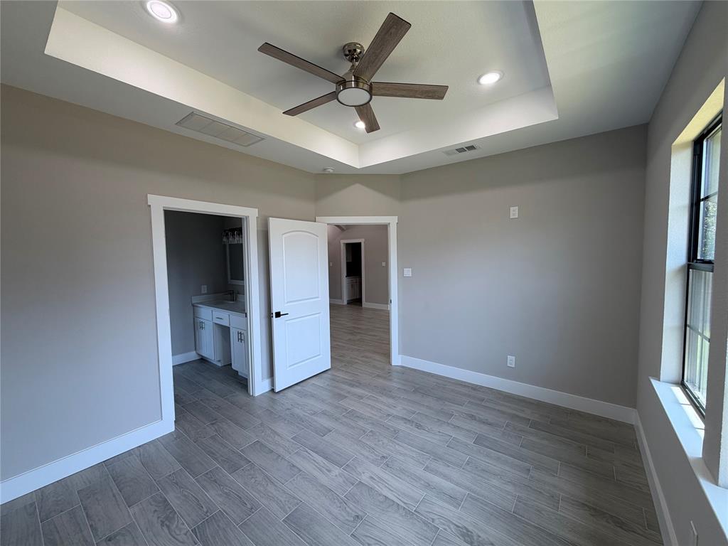 3025 Red Oak Drive Property Photo 14