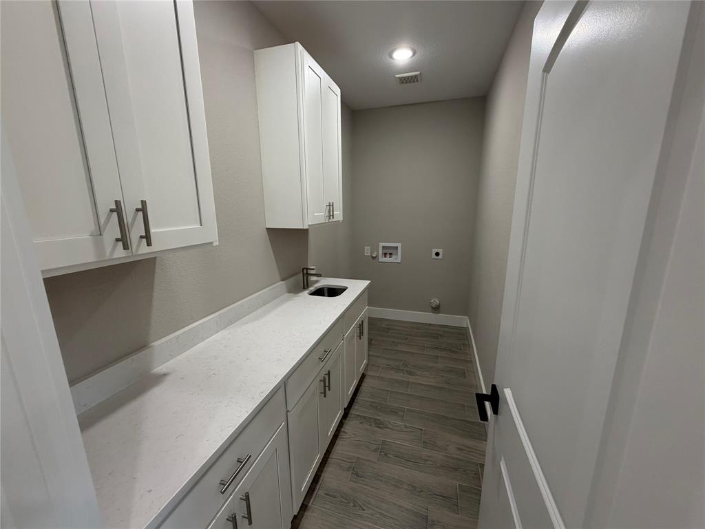 3025 Red Oak Drive Property Photo 15