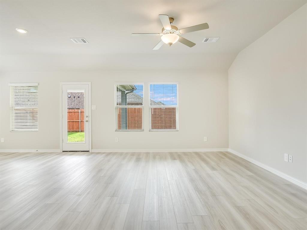 2305 Bellatrix Drive Property Photo 2