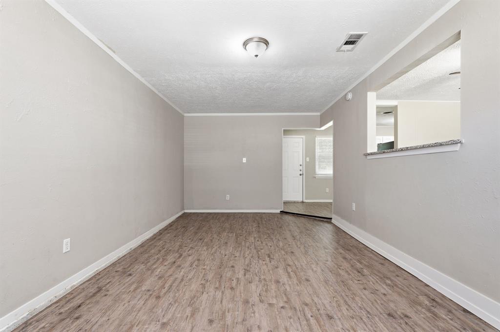 3004 Albany Drive Property Photo 11