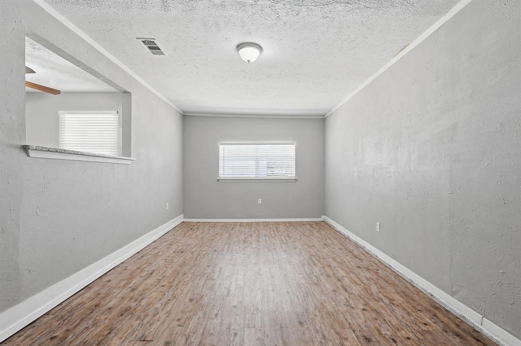 3004 Albany Drive Property Photo 12