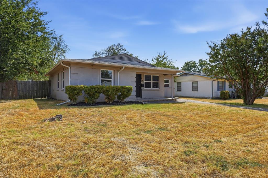 2740 Blue Ridge Drive Property Photo 2