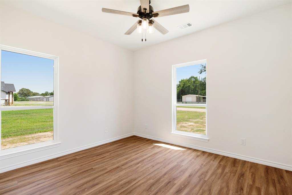 705 Daniel Street Property Photo 10