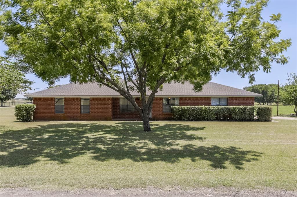 301 Vinyard Drive Property Photo 2