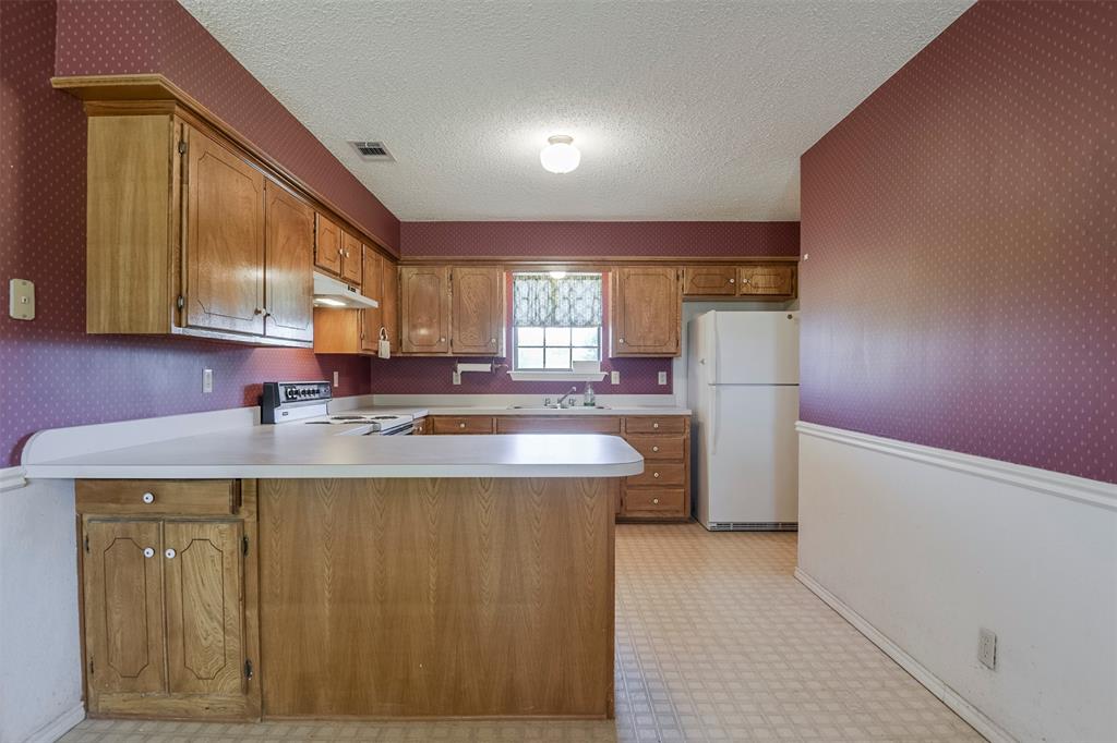 301 Vinyard Drive Property Photo 10