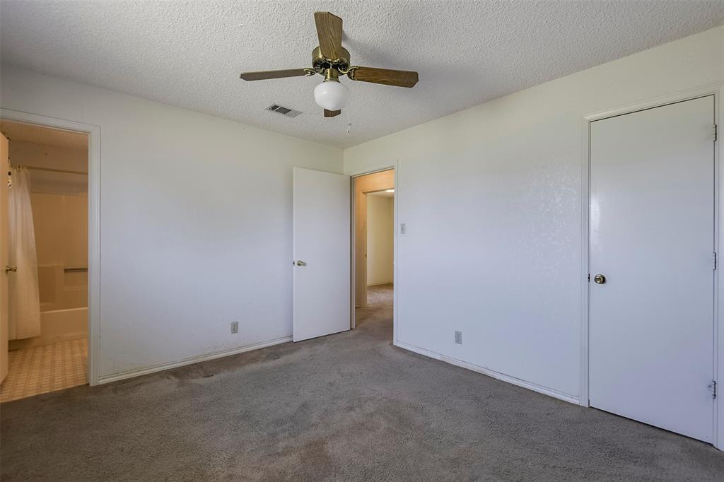 301 Vinyard Drive Property Photo 19