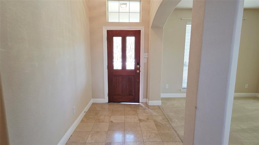 1902 Smoke Tree Trail Property Photo 2