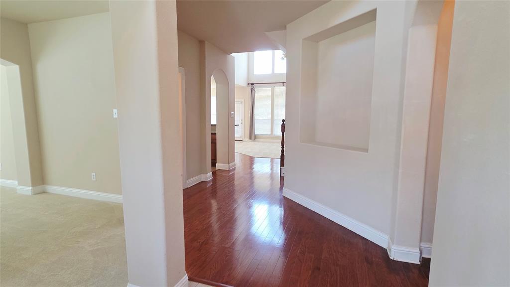 1902 Smoke Tree Trail Property Photo 4