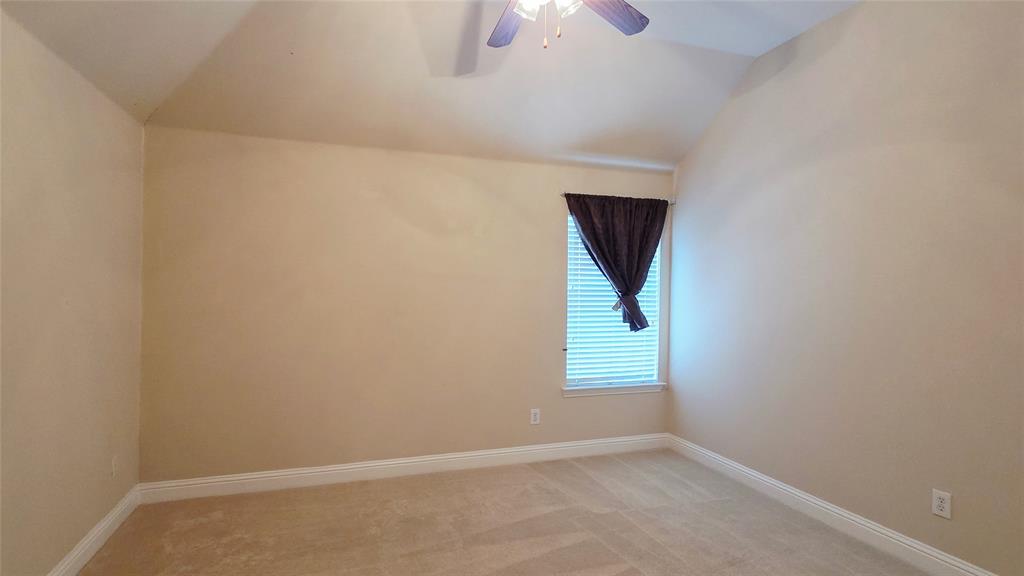 1902 Smoke Tree Trail Property Photo 32