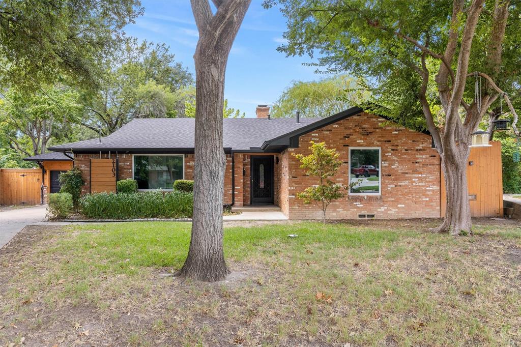 2103 Healey Drive Property Photo 2