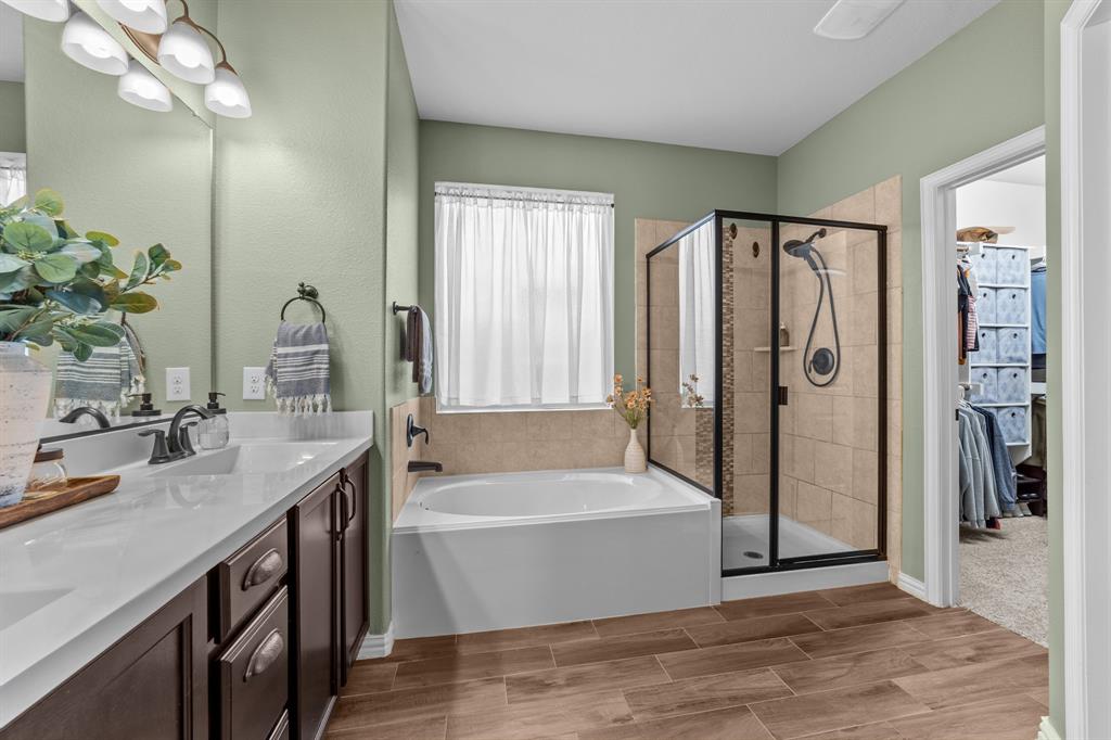 910 Blackhawk Drive Property Photo 14