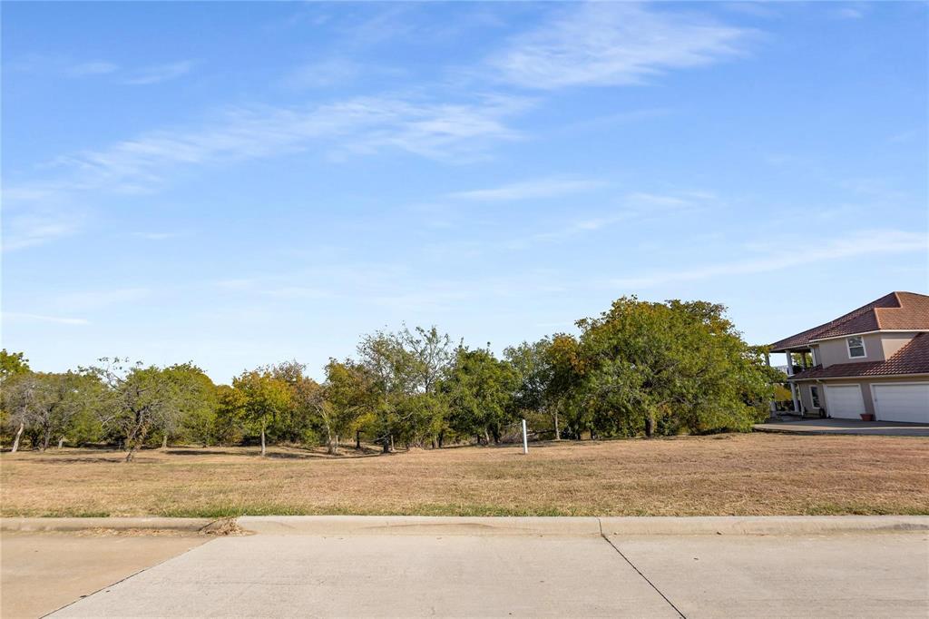 1123 Mallard Pointe Drive Property Photo 12