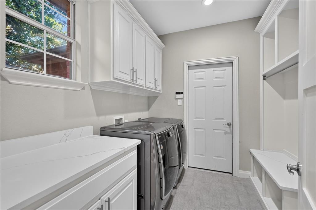 4209 Pinecreek Drive Property Photo 32