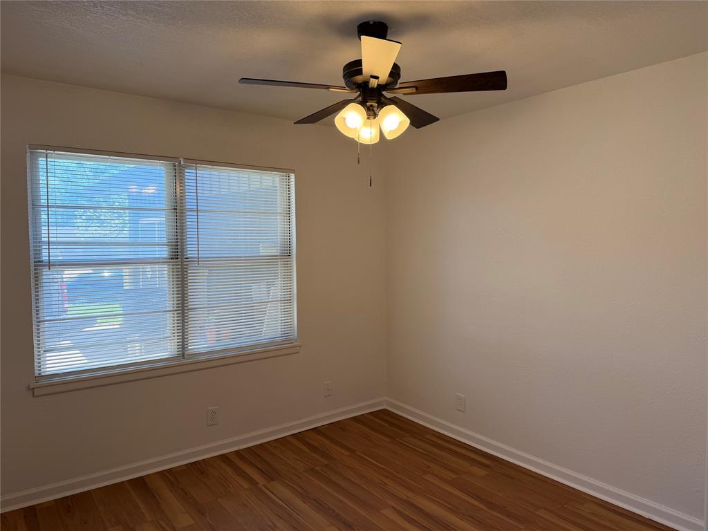 2800 W Fuller Avenue Property Photo 15