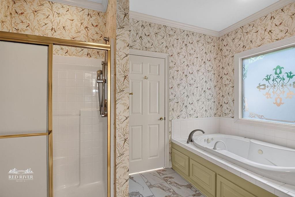 9108 Colonial Gardens Property Photo 9