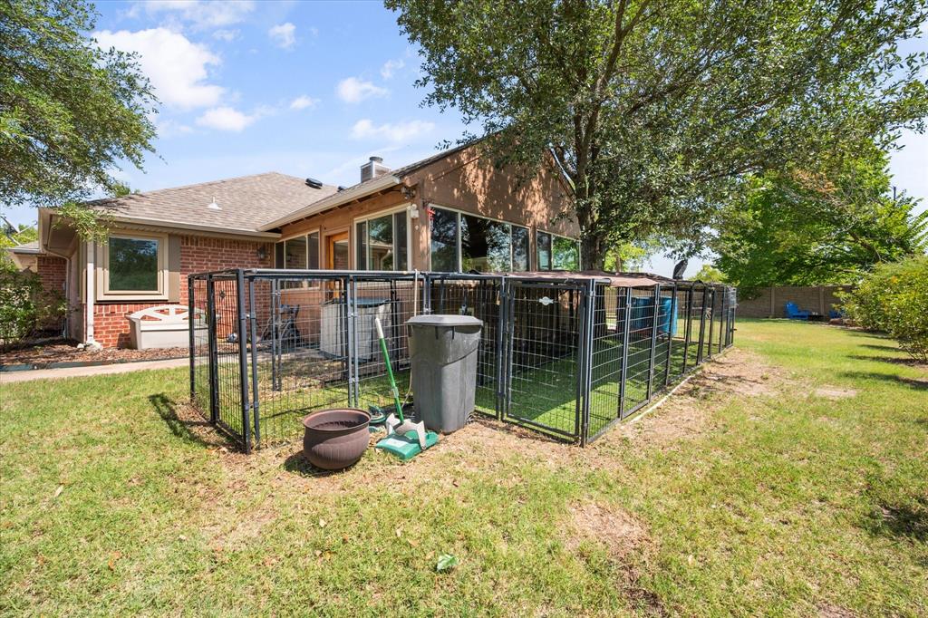 400 Rolling Hills Drive Property Photo 26