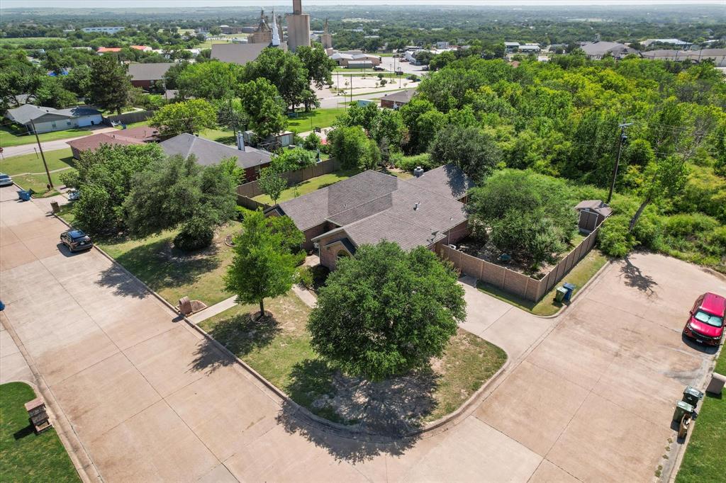 400 Rolling Hills Drive Property Photo 30