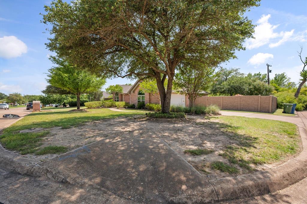 400 Rolling Hills Drive Property Photo 31