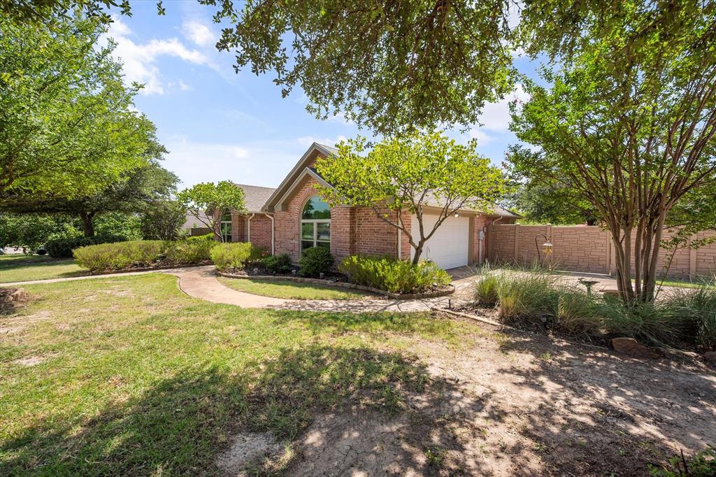 400 Rolling Hills Drive Property Photo 32