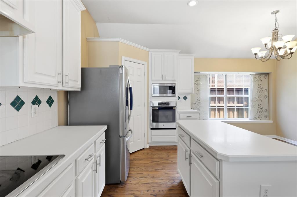 5205 Teddington Park Drive Property Photo 16